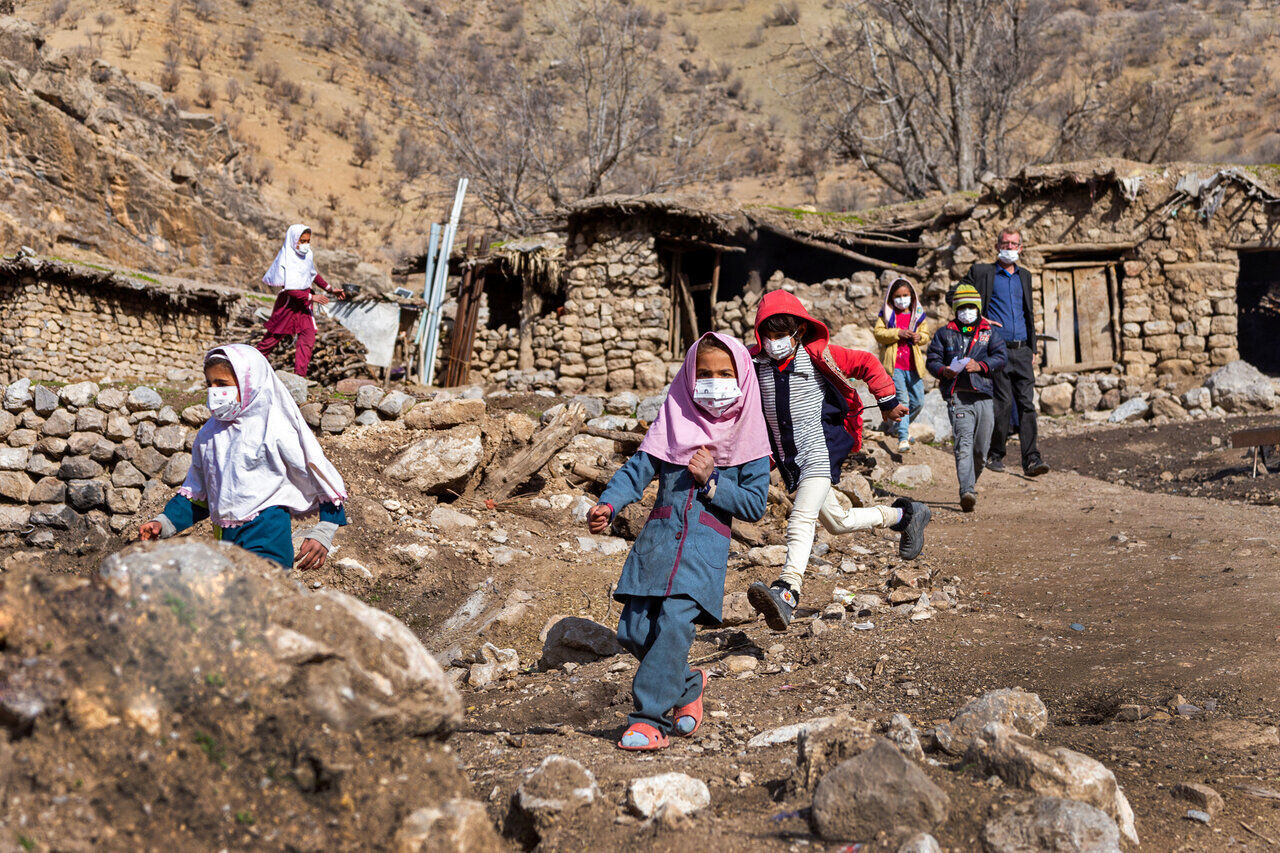 افتتاح ۱۶ پروژه آموزشی و پرورشی در پشتکوه فریدونشهر