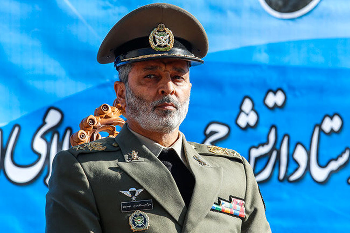 بازدید امیر موسوی از یگان‌های شناور نداجا در مرز ایران و پاکستان