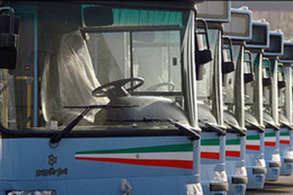 خرید ۴۰ دستگاه اتوبوس برای توسعه ناوگان حمل و نقل عمومی قم