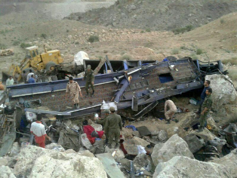 «سربازان وظیفه» کشته شده «شهید» محسوب می‌شوند / تشکیل کمیته بررسی سقوط اتوبوس سربازان در مجلس