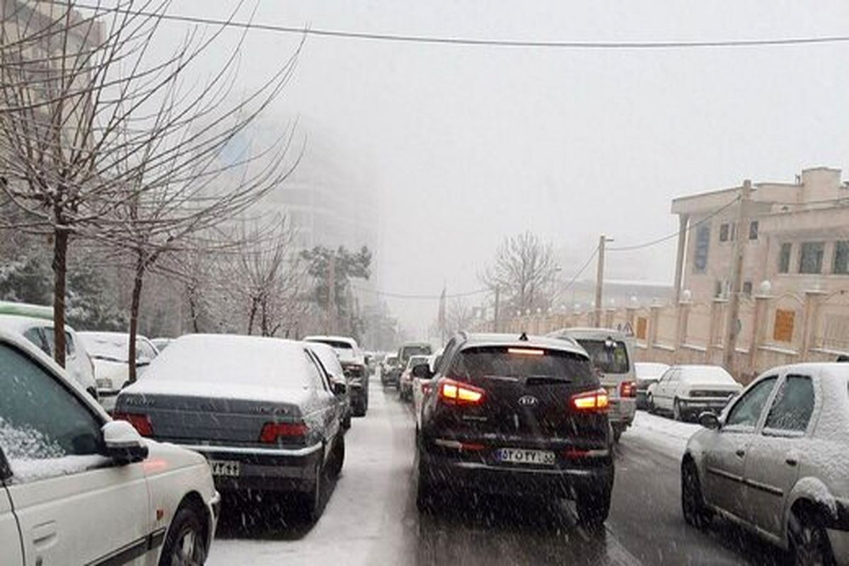 یخبندان باعث ترافیک سنگین در تهران شد