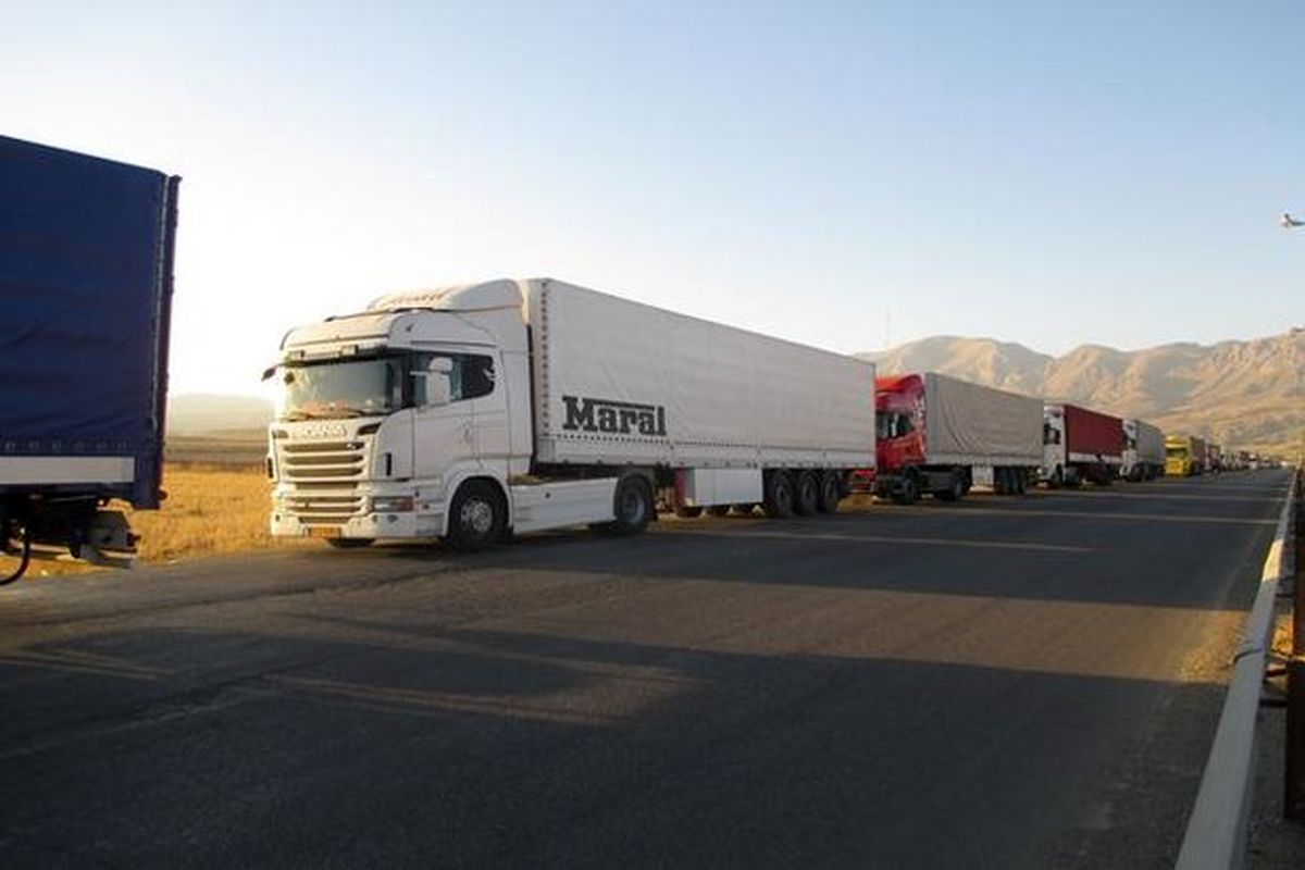 مقرر شد روزی ۶۰ کامیون از محموله های صادراتی ایران وارد خاک ترکیه شود