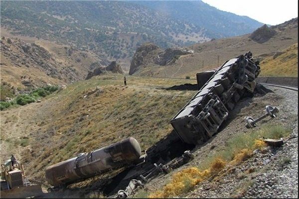 جزئیات واژگونی قطار باری ایران به ترکیه در منطقه قطور 