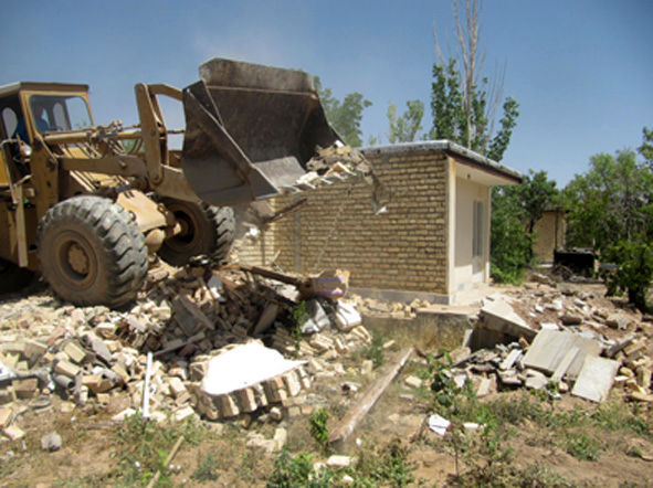 تاکنون ۱۲۸ ساخت و ساز غیرمجاز کرمانشاه تخریب شده است