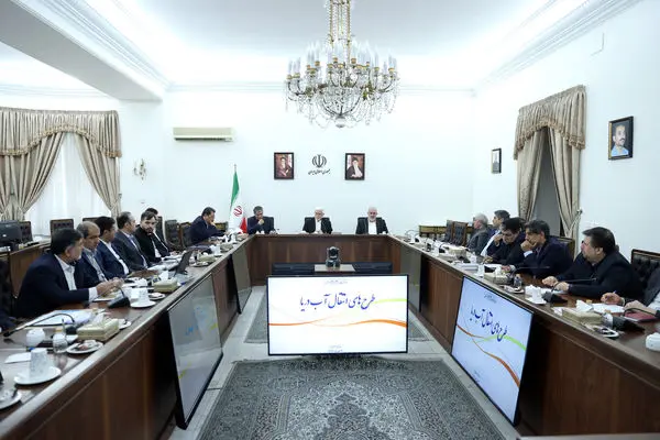 اجرای طرح‌های پنجگانه انتقال آب دریا نه یک انتخاب بلکه الزامی برای کشور است
