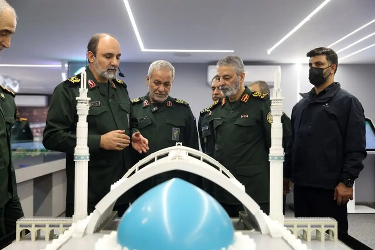 سرلشکر سید عبدالرحیم موسوی رئیس ستادکل نیروهای مسلح با حضور در قرارگاه سازندگی خاتم‌الانبیا 