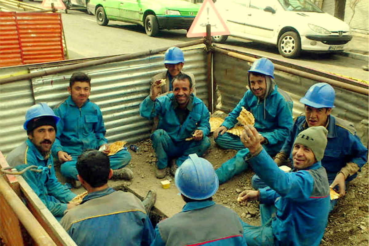 حقوق کارگران یک‌ سوم خط فقر! / آب پاکی روی دست کارگران ریخته شد