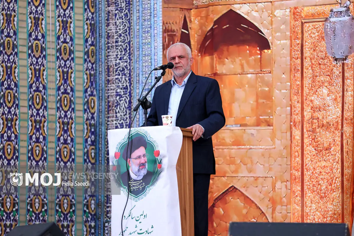 شهدا برای عزت نظام آنچه داشتند در طبق اخلاص گذاشتند