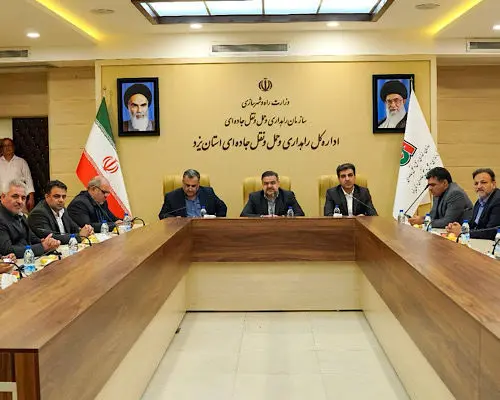 یزد گلوگاه ارتباطی و حیاتی کشور است