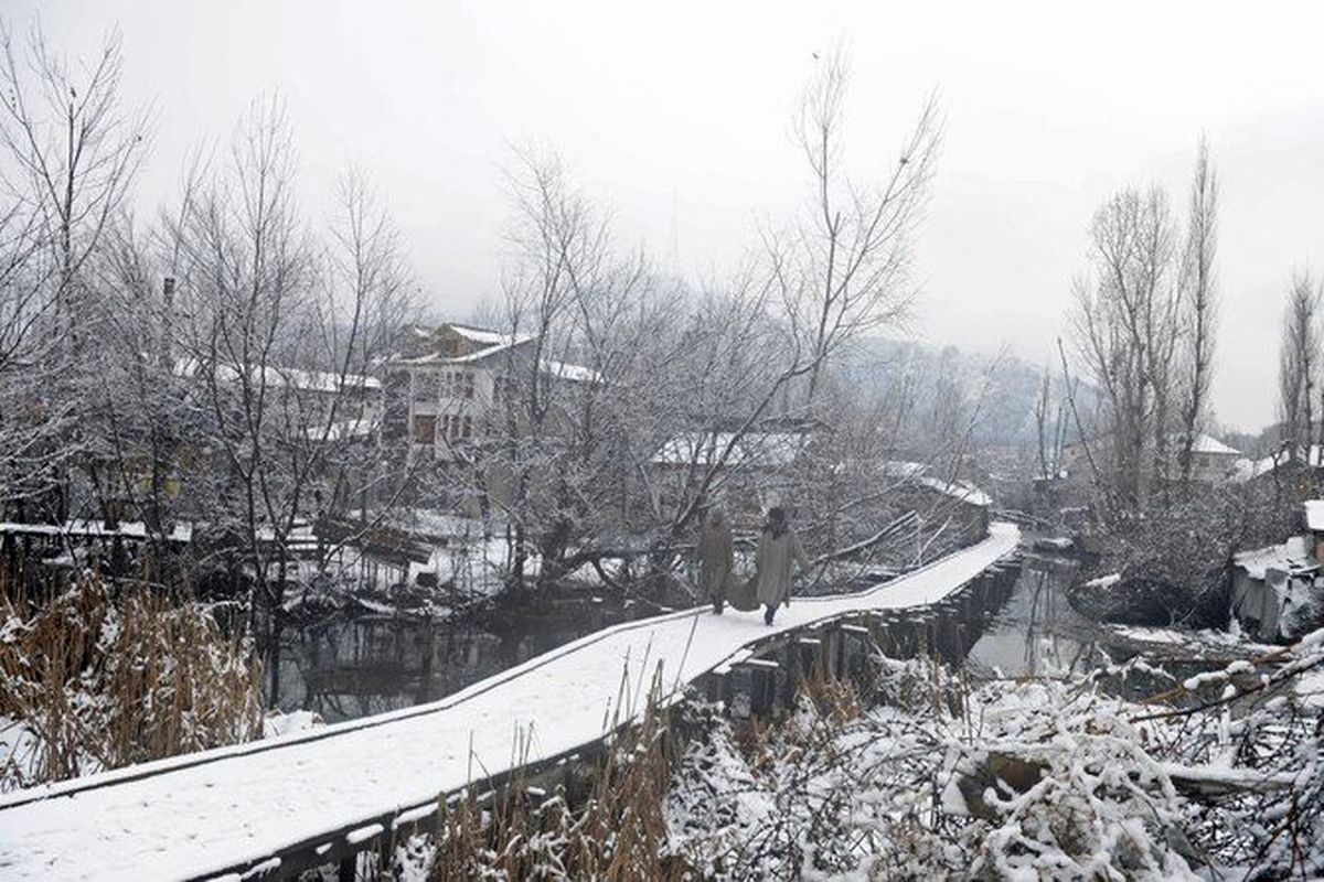 سقوط بهمن در کشمیر جان 1 نفر را گرفت