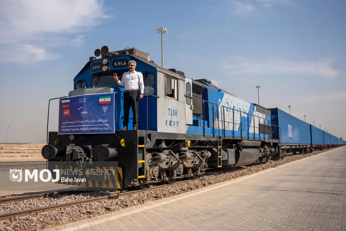 ورود اولین قطار باری برنامه ریزی شده از روسیه به آپرین