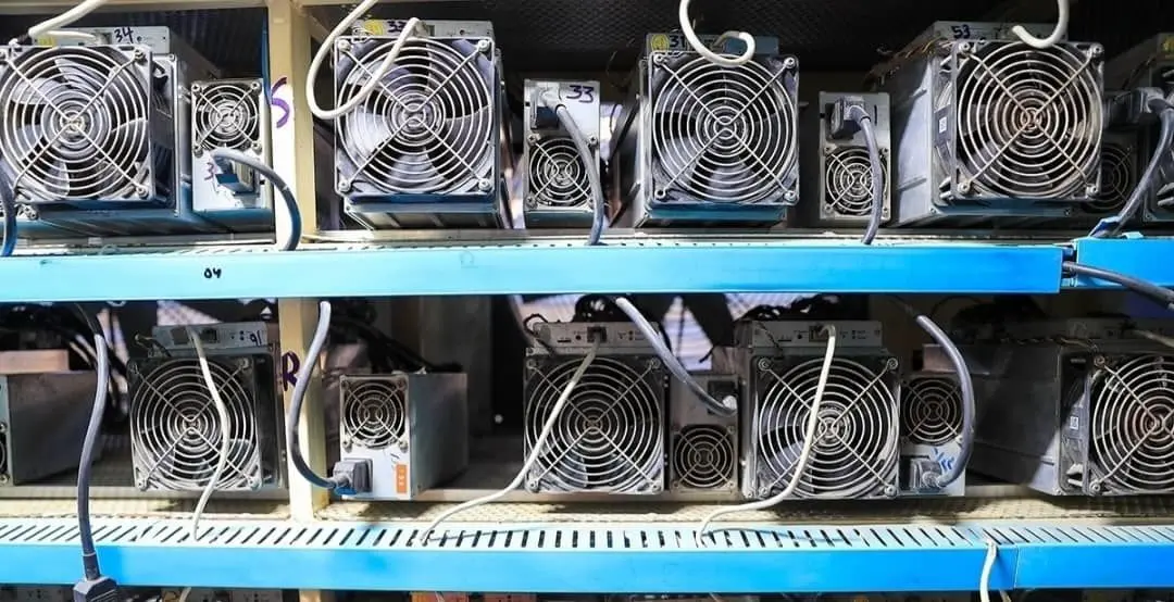 کشف ۷ دستگاه ماینر غیرمجاز در بندرخمیر