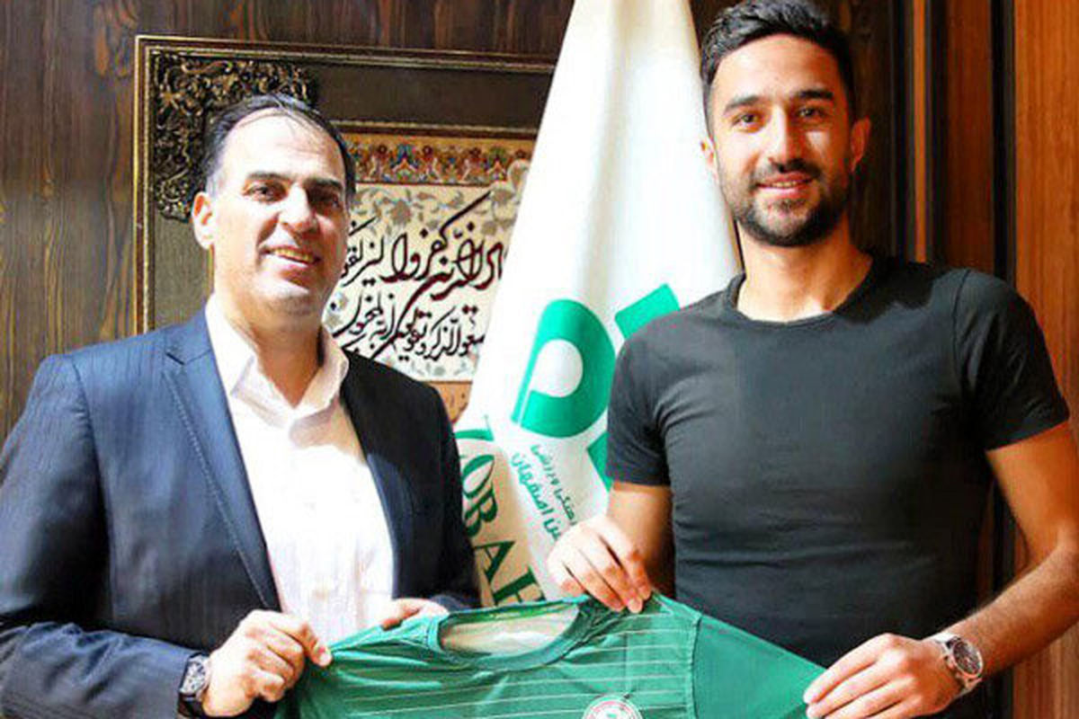 هادی محمدی قراردادش را با تیم ذوب آهن تمدید کرد