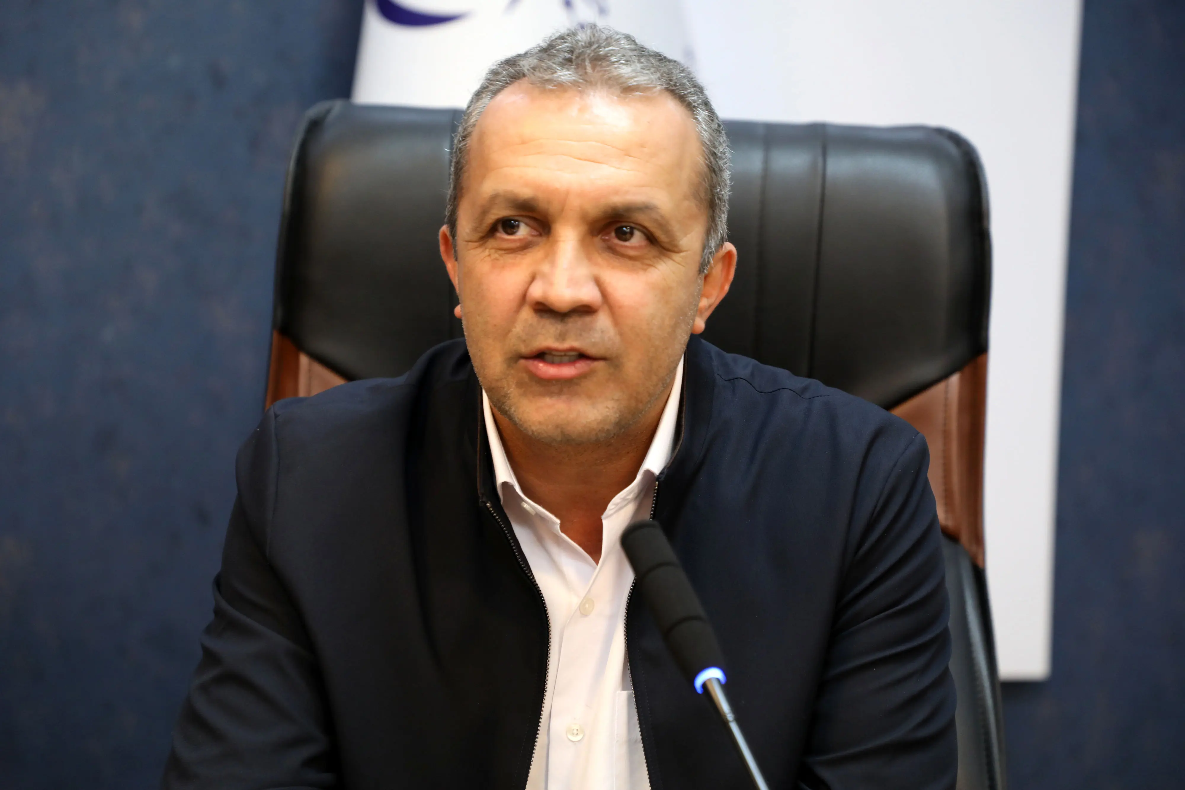 تأکید رئیس فراکسیون ورزش مجلس بر حمایت همه‌جانبه از قهرمانان وزنه‌برداری فارس