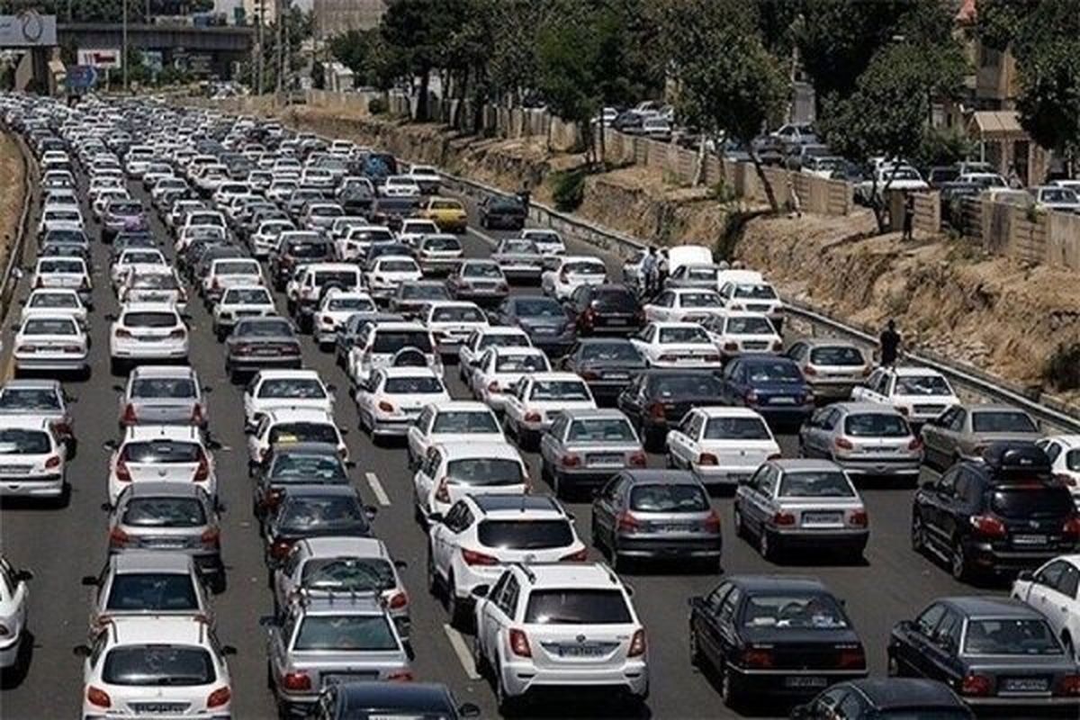 آزادراه تهران-شمال زیر بار ترافیک سنگین