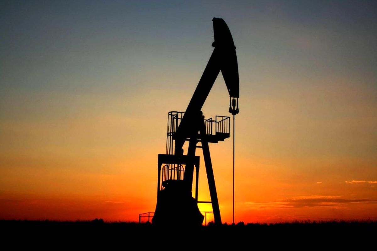 معاملات نفت در بازار جهانی با کاهش گشوده شد
