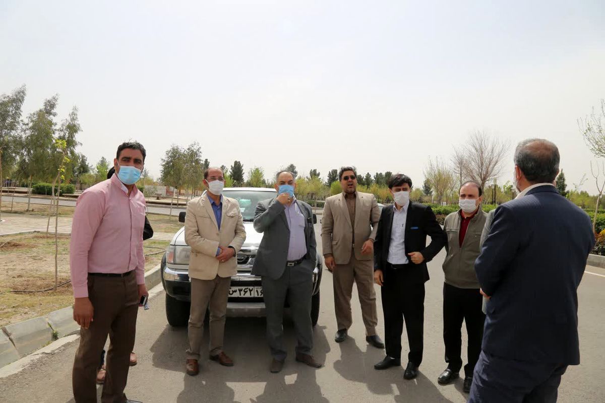  اعضای شورای اسلامی شهر و معاون شهردار قم از اقدامات نوروزی مناطق شهری بازدید کردند