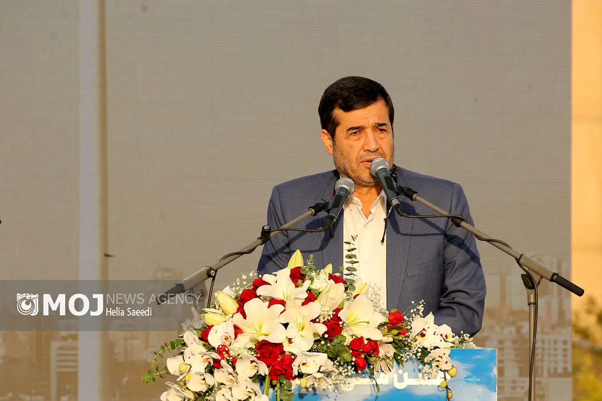 وزیر ورزش و جوانان بر توسعه ورزشهای ساحلی تاکید کرد