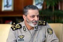 ایران در بسیاری از عرصه‌ها، ظرفیت ارائه الگو را دارد/ جایگاه امیدبخش ارتش باید ارتقا پیدا کند