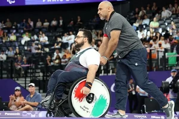 روح الله رستمی در مسابقات جهانی مصر به مدال نقره پاراوزنه برداری رسید