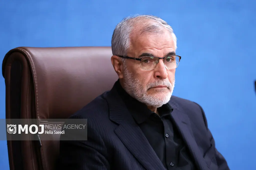 مهران پیشانی و نماد ایران اسلامی است