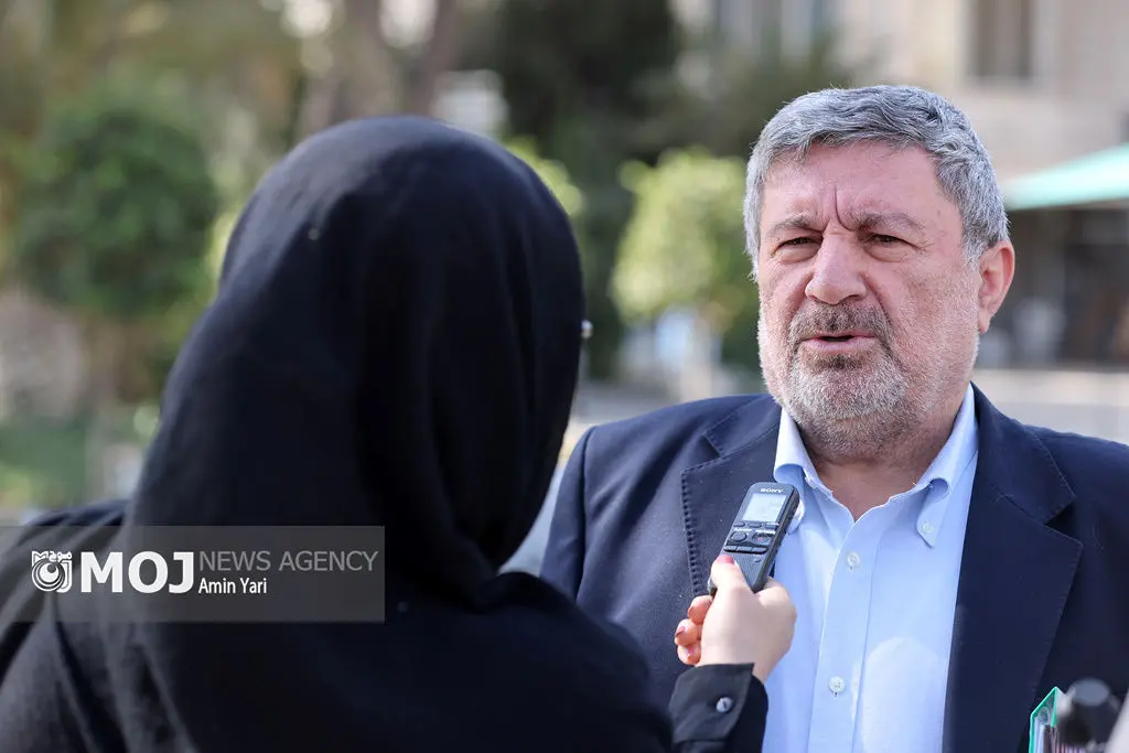 ادبیات نسل زد با دولت تفاوت ندارد، بلکه مکمل آن است