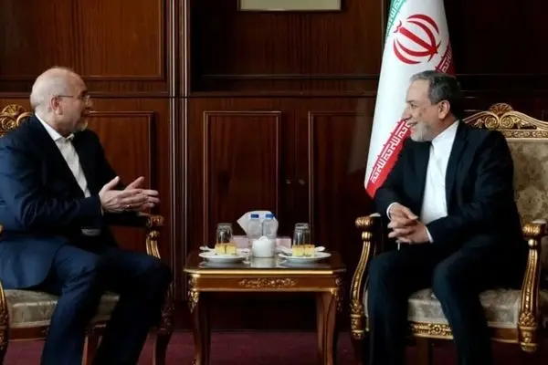 عراقچی به رئیس مجلس شورای اسلامی تبریک گفت