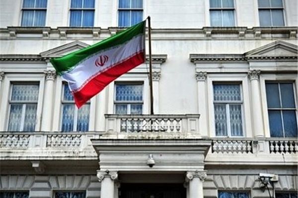 رای دهندگان سفارت ایران در انگلستان مشکلی در رای دادن در انتخابات ندارند