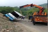 مصدومیت ۱۰ نفر در حادثه واژگونی مینی بوس در سوادکوه