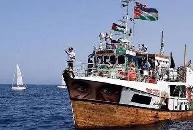 کشتی «الما» کاروان صمود هدف اختلال ارتباطی اسرائیل قرار گرفت