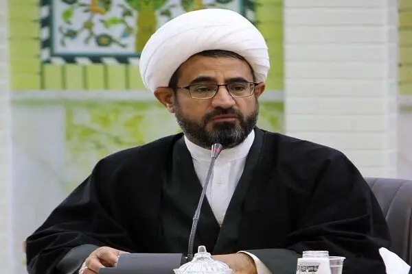 دشمن به دنبال فاصله انداختن در خانواده‌ها است