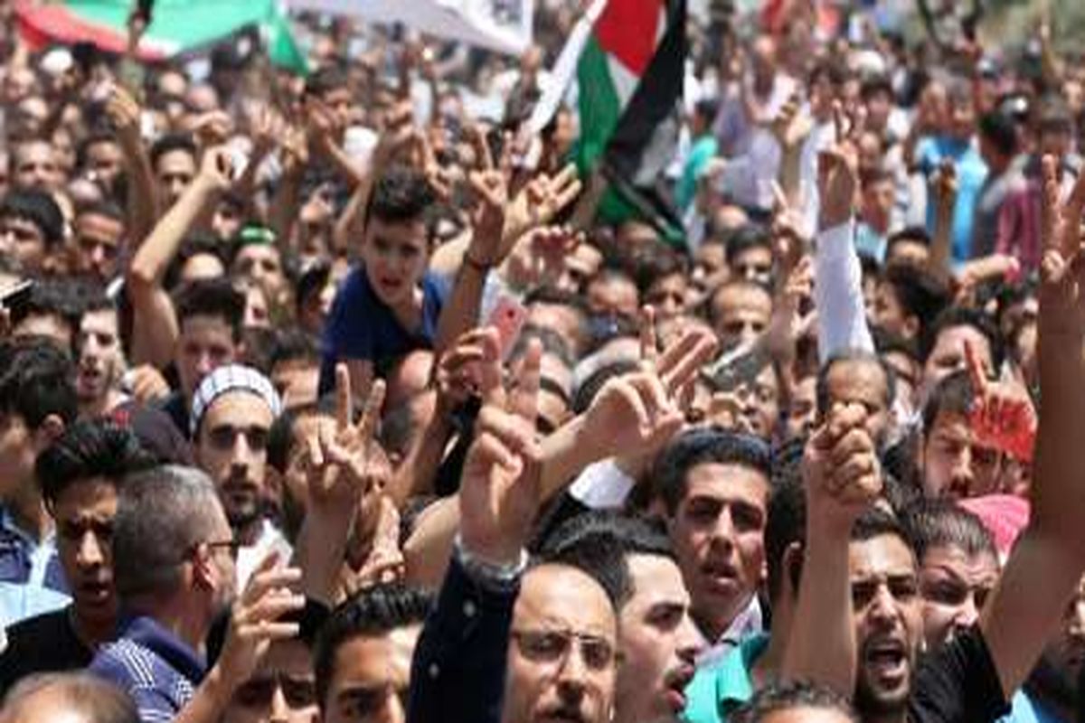 اردنی های معترض خواستار تعطیلی سفارت رژیم صهیونیستی در امان شدند