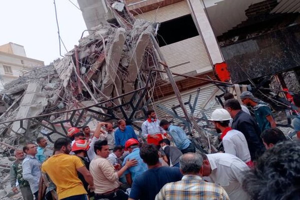 دانشگاه علوم پزشکی آبادان ادعای نجات از زیر آوار پس از ۳۰ ساعت را تکذیب کرد