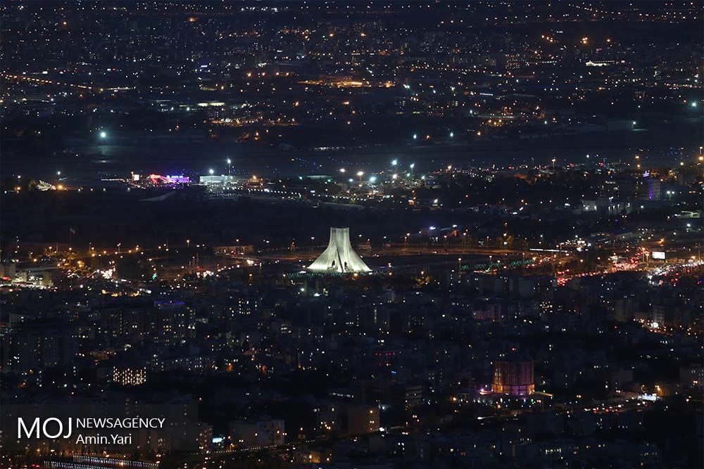 نمای شهر تهران از فراز برج میلاد