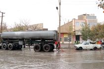 رفع مشکلات بارندگی در شهر با کمک نیروهای سازمان سیما، منظر و فضای سبز شهرداری یزد