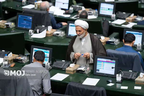 مجلس با بررسی دوفوریتی طرح منع پذیرش اسناد CFT مخالفت کرد