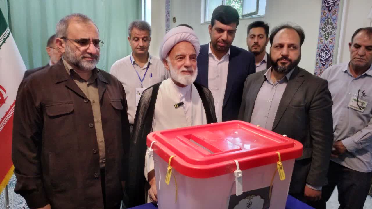 تضمین عزت و اقتدار نظام اسلامی با حضور پرشور مردم پای صندوق‌های رای  