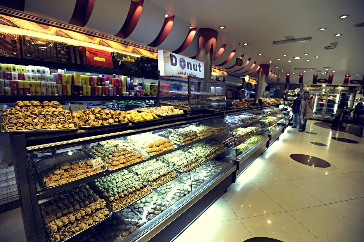 کاهش تقاضا برای خرید شیرینی و شکلات در مازندران
