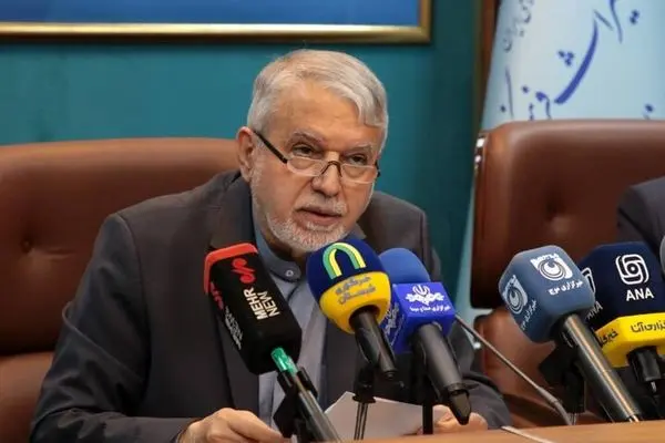  وزیر میراث فرهنگی برای ایجاد پنل خورشیدی در بوم گردی‌ها پیگیری می کند