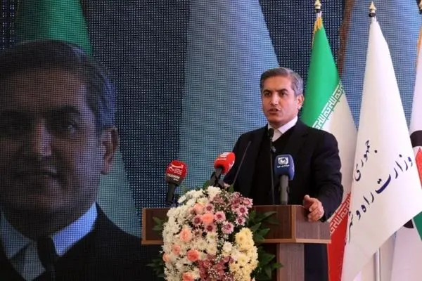 تکمیل کریدور بزرگراهی غرب کشور نقش مهمی در کاهش تصادفات کردستان دارد