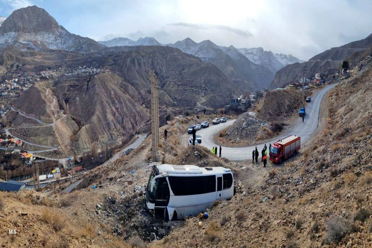 علت حادثه واژگونی اتوبوس در جاده هراز مشخص شد