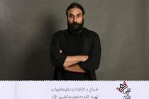 ساسان پاشایی فر آهنگساز نمایش سی و سه شد