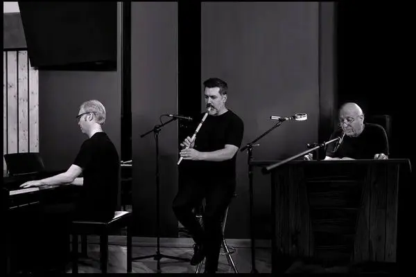 ترکیب غزل‌های شمس و صدای مدقالچی در قالب اثر موسیقی تلفیقی عرضه شد