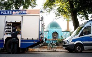دلیل اصلی حمله نیروهای امنیتی آلمان به مرکز اسلامی هامبورگ چه بود؟ 