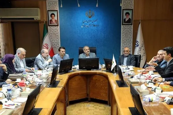 سهم طلایی فرهنگیان: تخصیص ۵۰ هزار میلیارد سود در صندوق ذخیره!