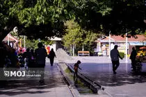 دست و پنجه نرم کردن مشهدیا با گرمای ۴۰ درجه