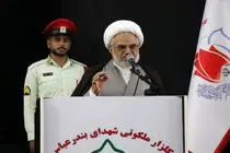 خیال دشمنان برای ضربه زدن به انقلاب، باطل است
