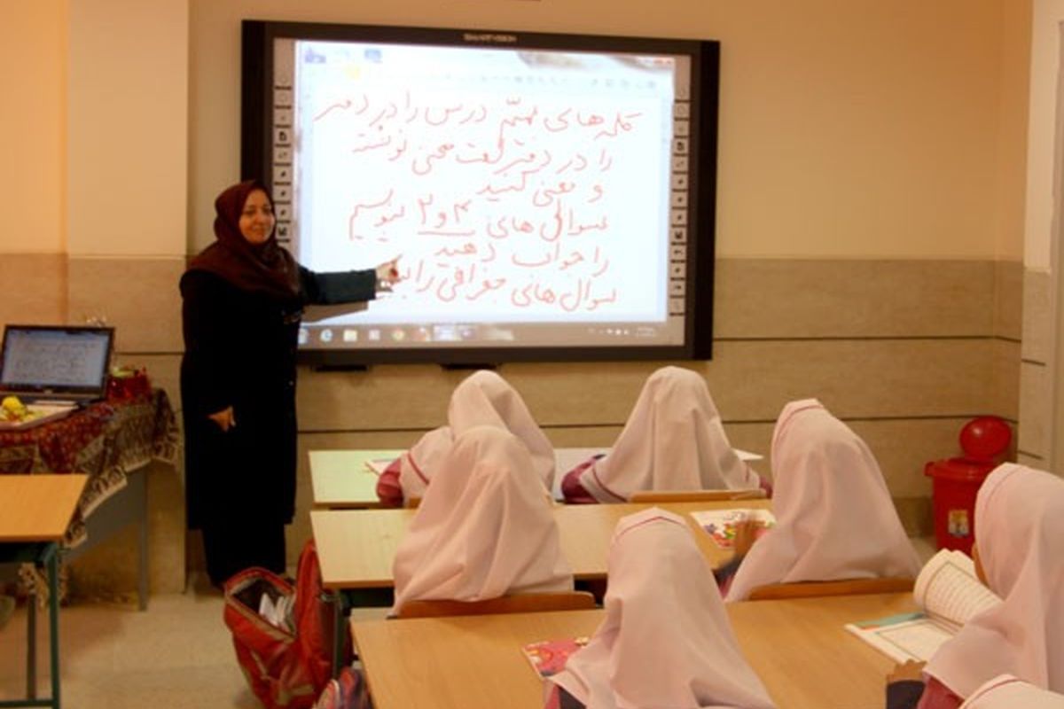۱۲۶ مدرسه ایرانی در ۷۶ کشور جهان فعالیت می‌کنند