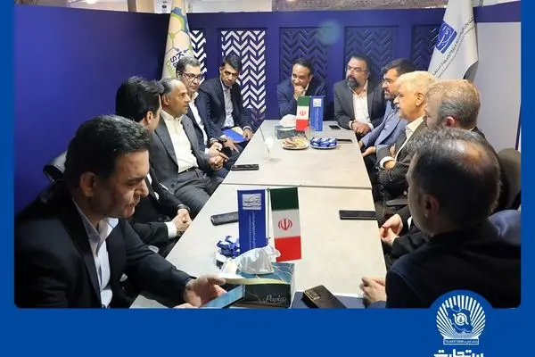 حمایت از صنعت پتروشیمی خط‌مشی ماندگار بانک تجارت