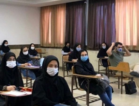 تمامی کلاس های درس مراکز آموزشی اعم از دانشگاه آزاد در یزد حضوری است